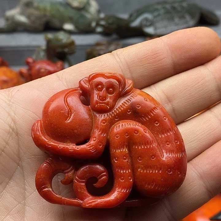 未镶嵌蛇纹石玉颈饰