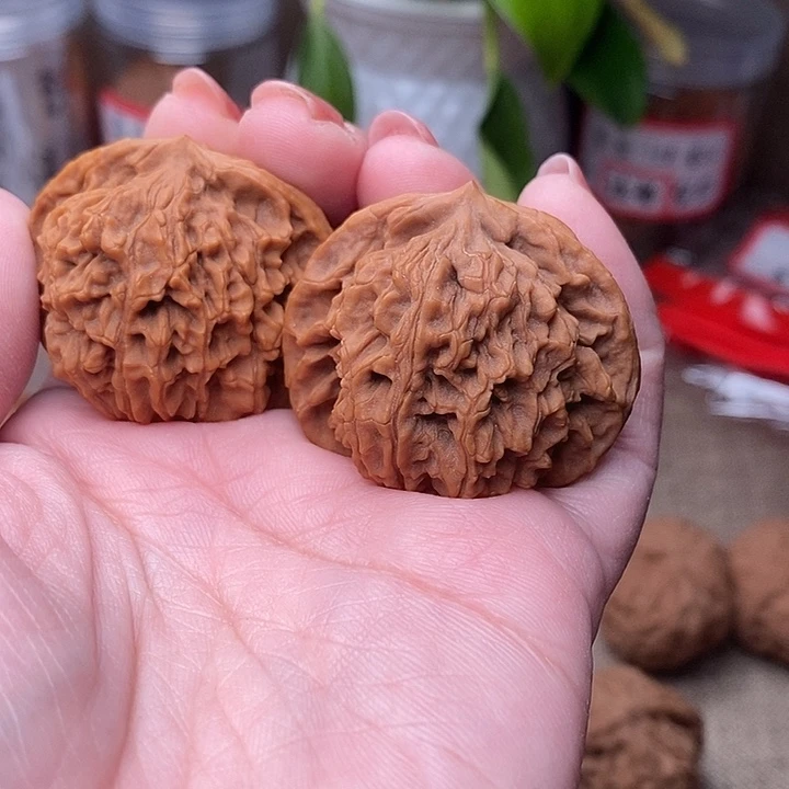 吊坠文玩核桃盘龙纹