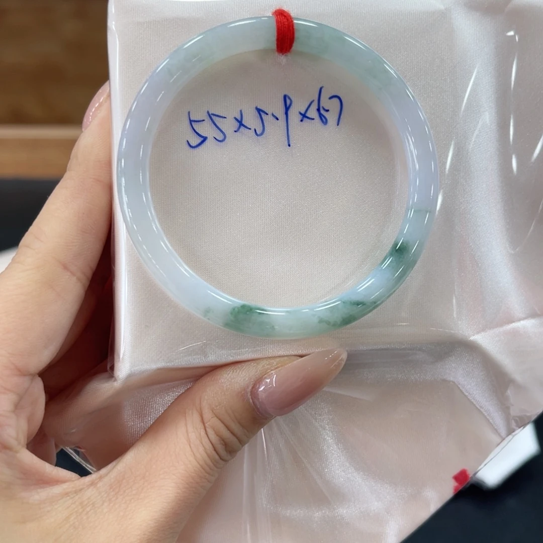 未镶嵌手镯翡翠翡翠