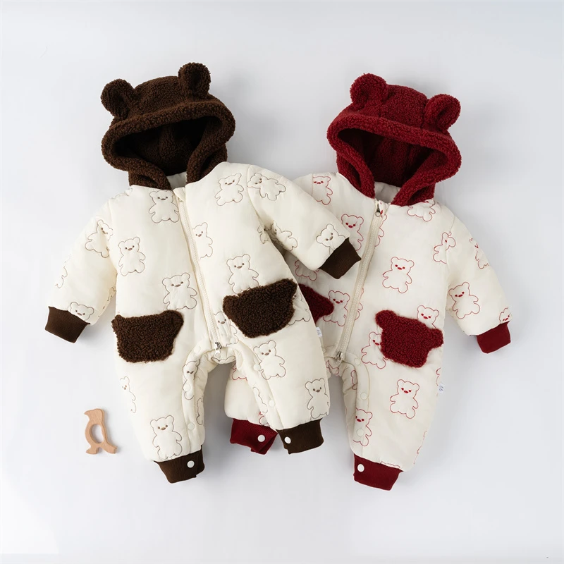 新生儿连体衣秋冬季男女宝宝哈衣外出服洋气婴幼儿爬爬服加绒连帽