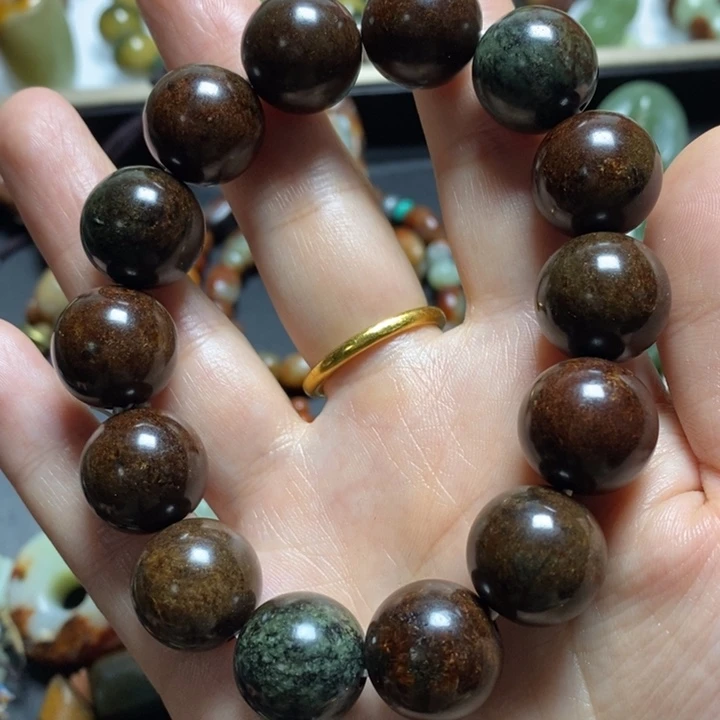 岫岩河磨玉（透闪石质玉）未镶嵌珠宝奇石