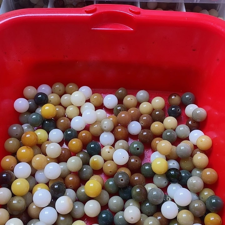 白玉菩提吊坠瑕疵多宝圆13一百关注➕灯牌宠一百