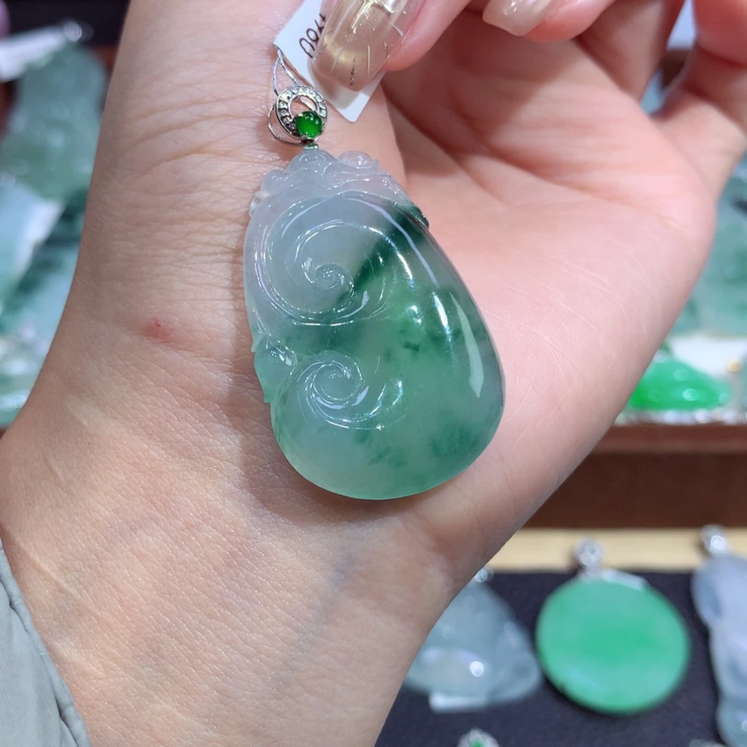 吊坠(不含链)18K金镶嵌翡翠