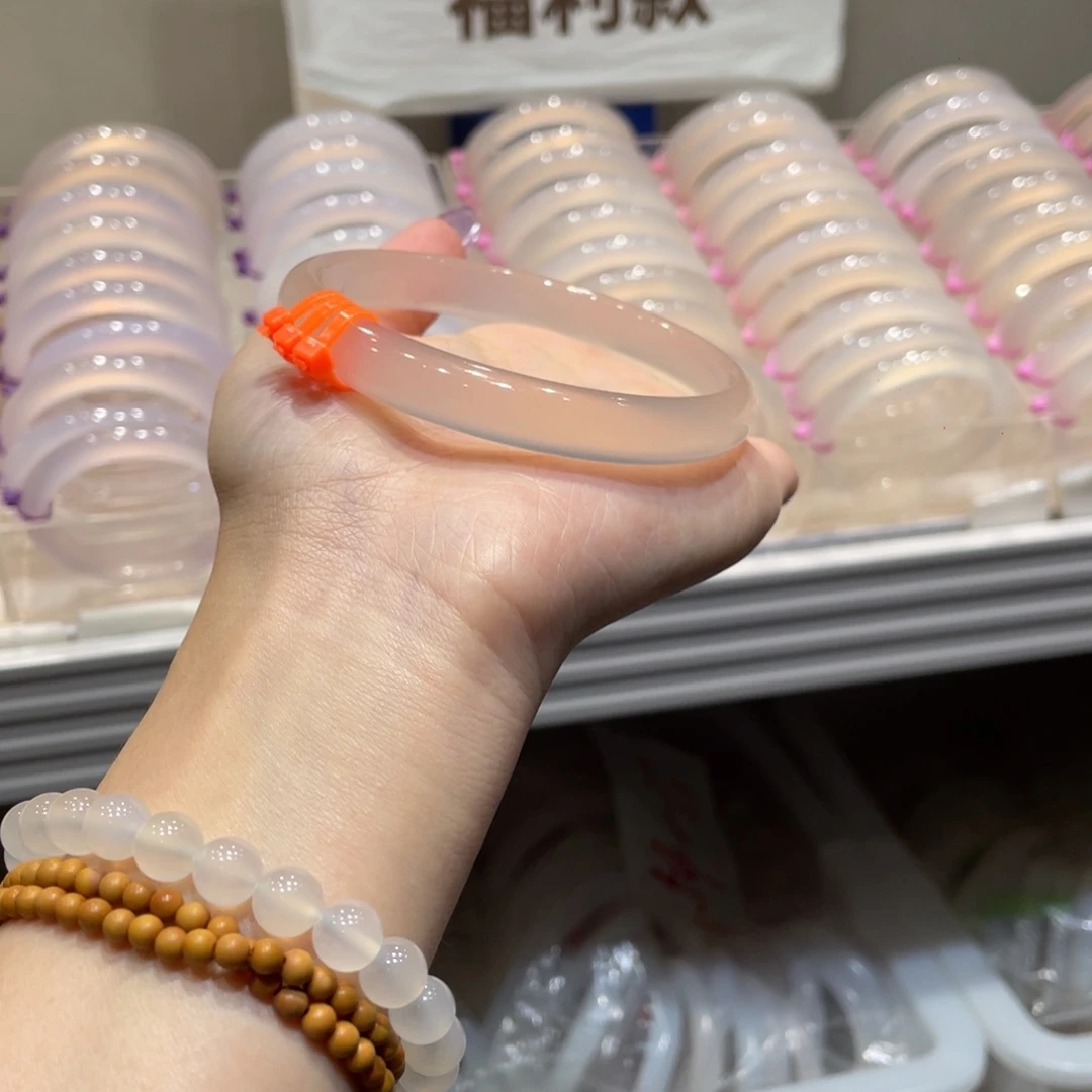 蜡***.手镯玛瑙/玉髓未镶嵌67