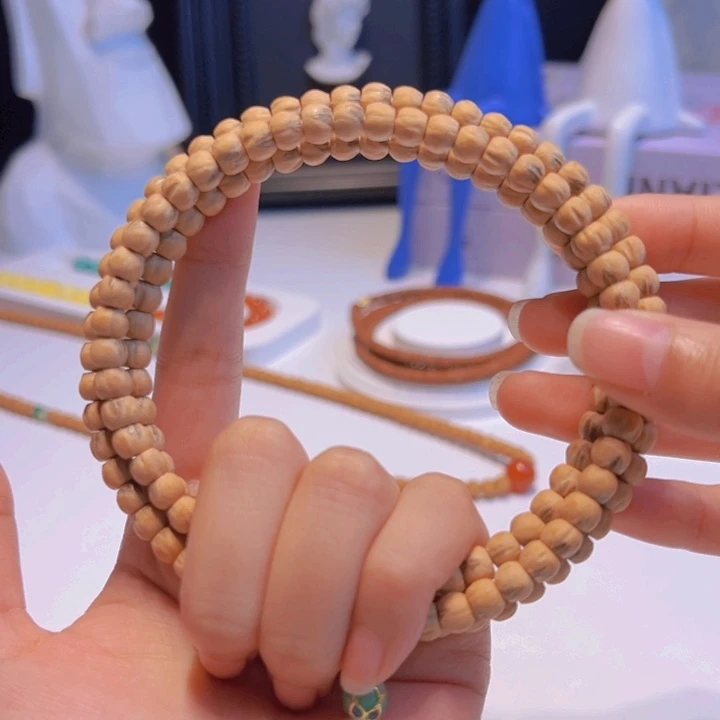 湯***柏香籽/百香籽吊坠