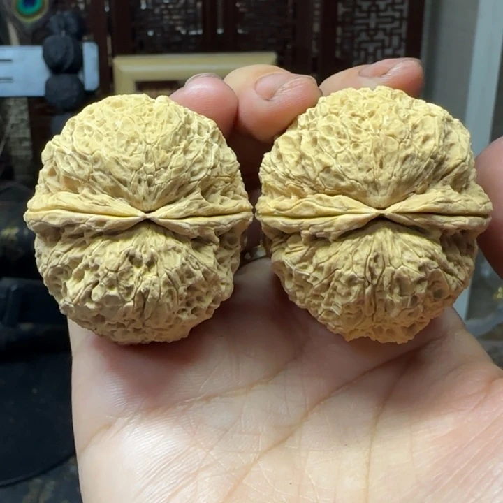 吊坠文玩核桃臻龙绣球44