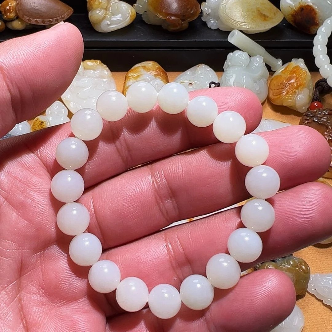 和田玉颈饰未镶嵌