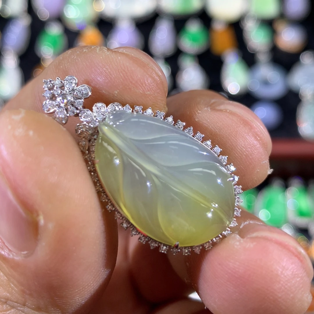 翡翠18K金镶嵌吊坠(不含链)