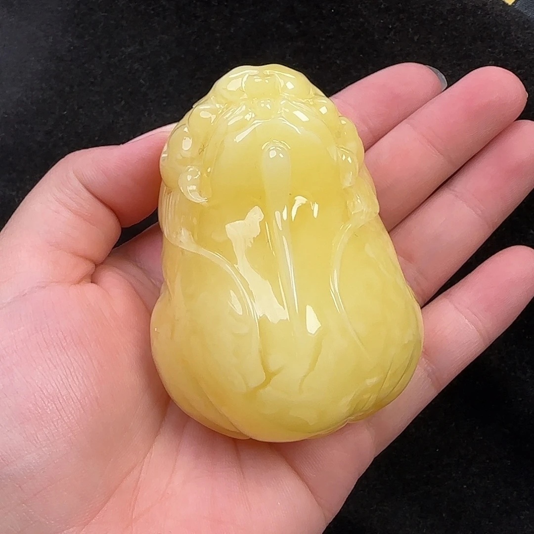 蜜蜡未镶嵌珠宝奇石
