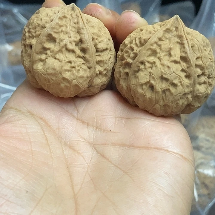 把件文玩核桃云南铁核桃基地26