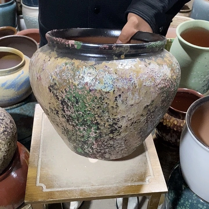 花盆紫砂口24高度26黑茶………