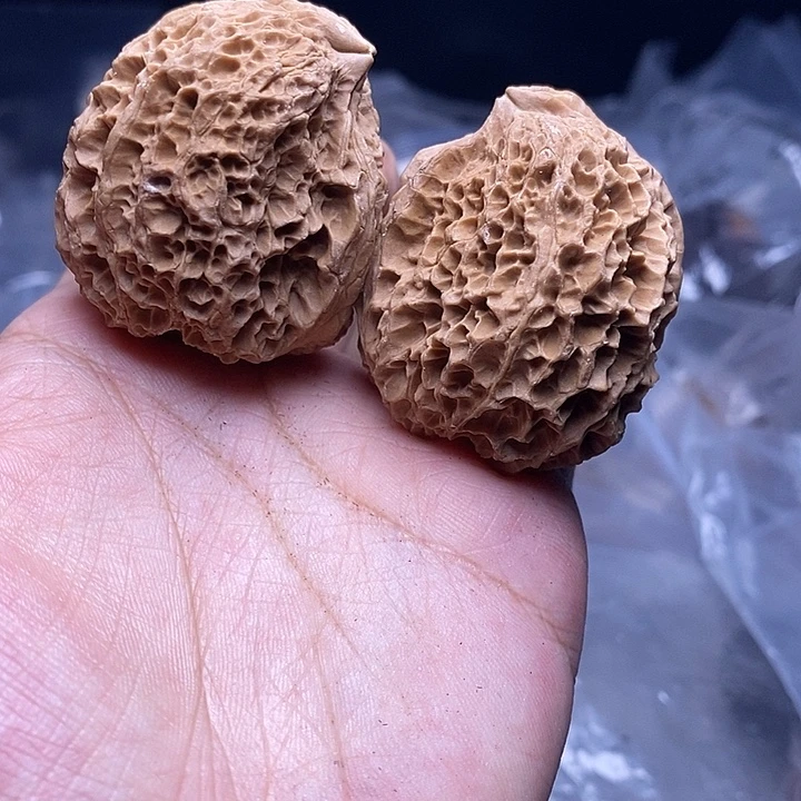 文玩核桃吊坠     393