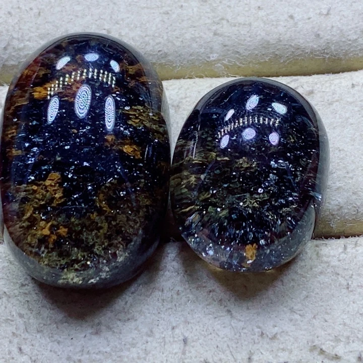 颈饰未镶嵌水晶大**哈水晶