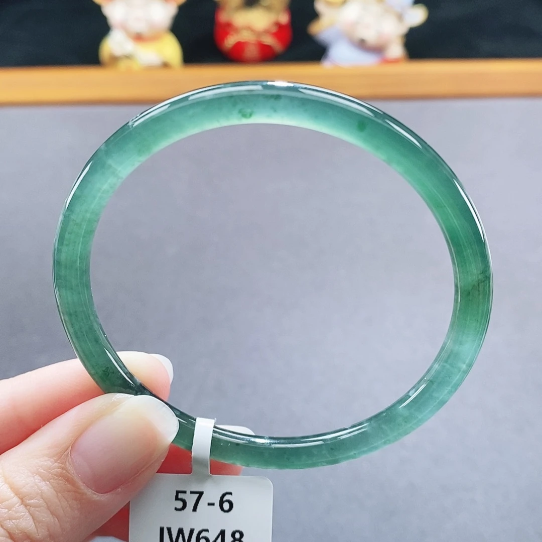 翡翠未镶嵌手镯79