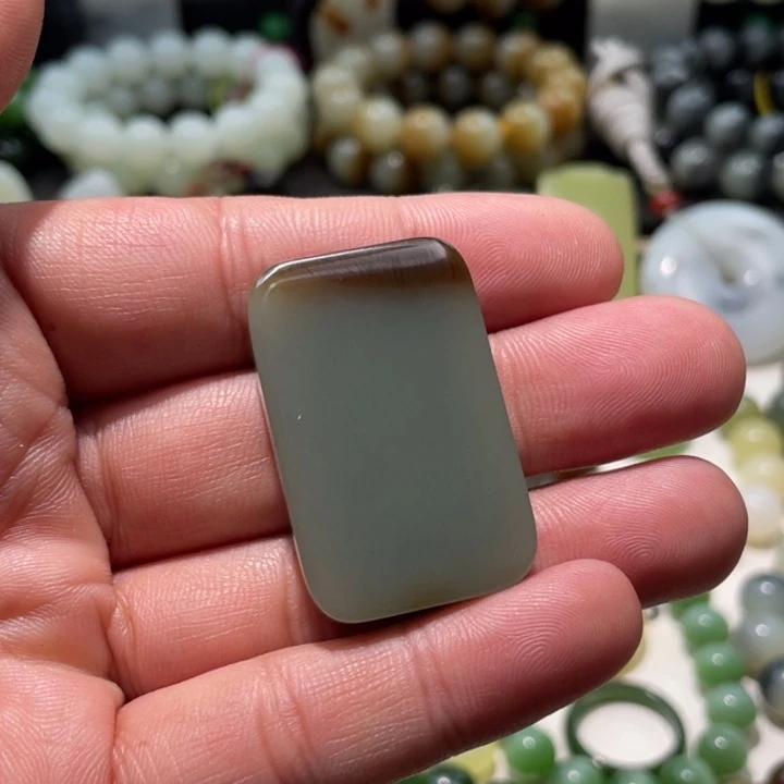 和田玉未镶嵌手串