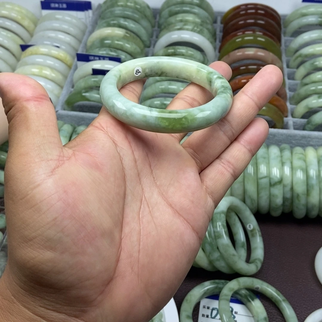 蛇纹石玉未镶嵌手镯独*