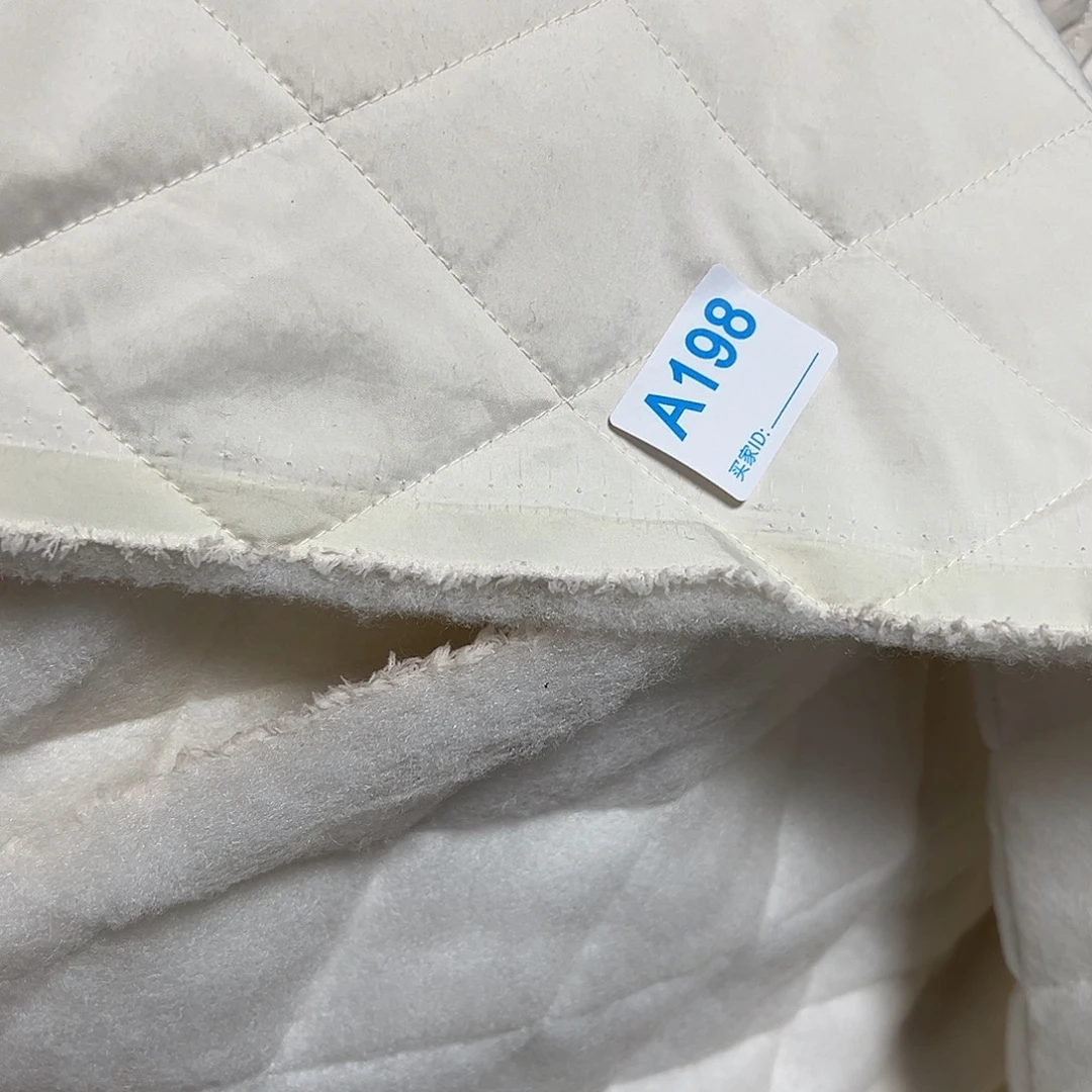 米白色面不含棉¥21 ，山里198