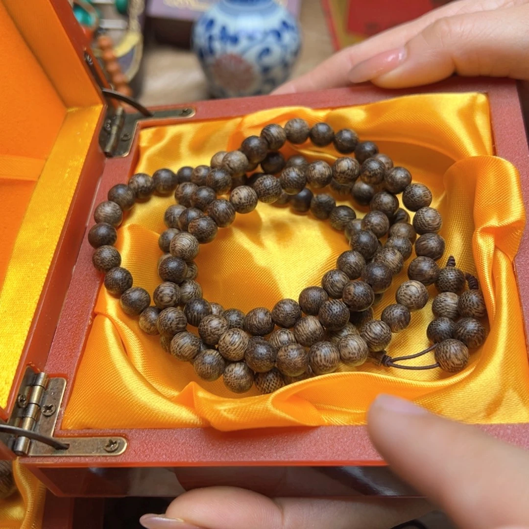 大叶紫檀（黑酸枝木类）