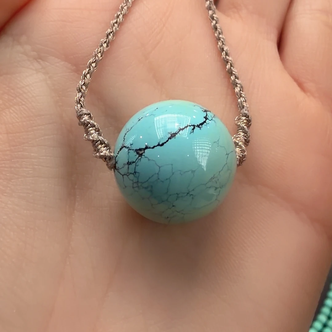 绿松石未镶嵌颈饰