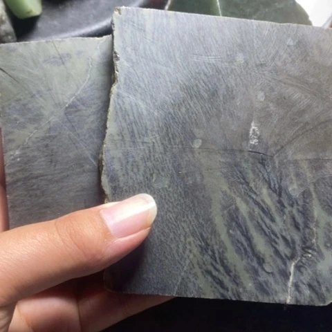 透闪石质玉未镶嵌挂件