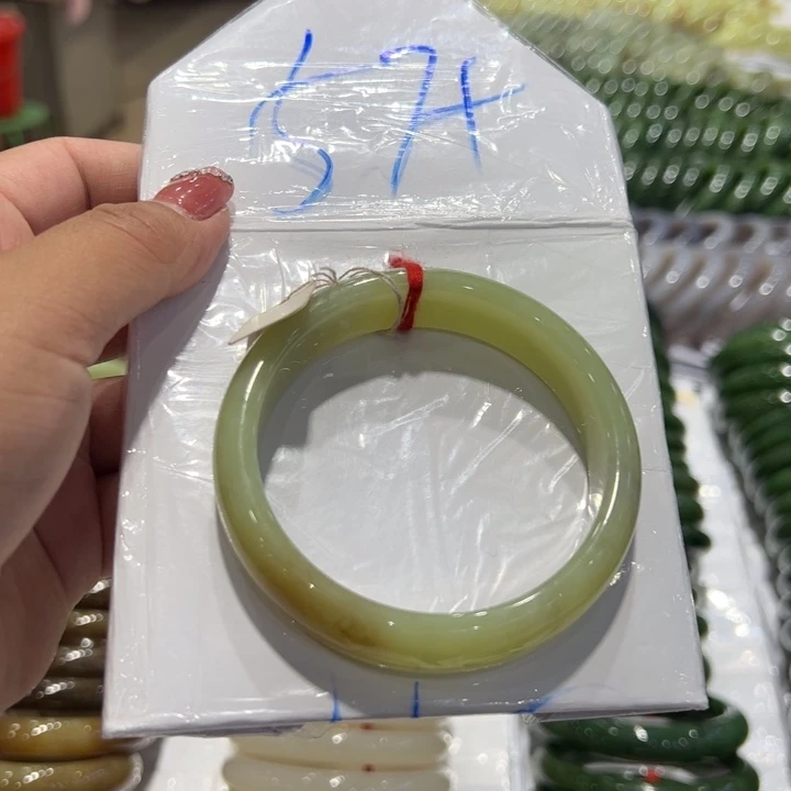 和田玉未镶嵌珠宝半成品净****提