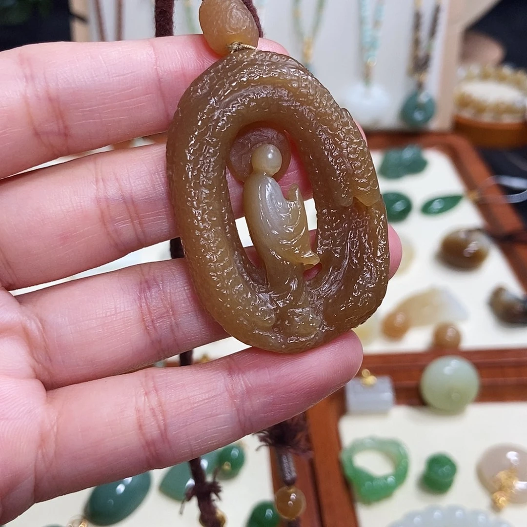 颈饰未镶嵌和田玉