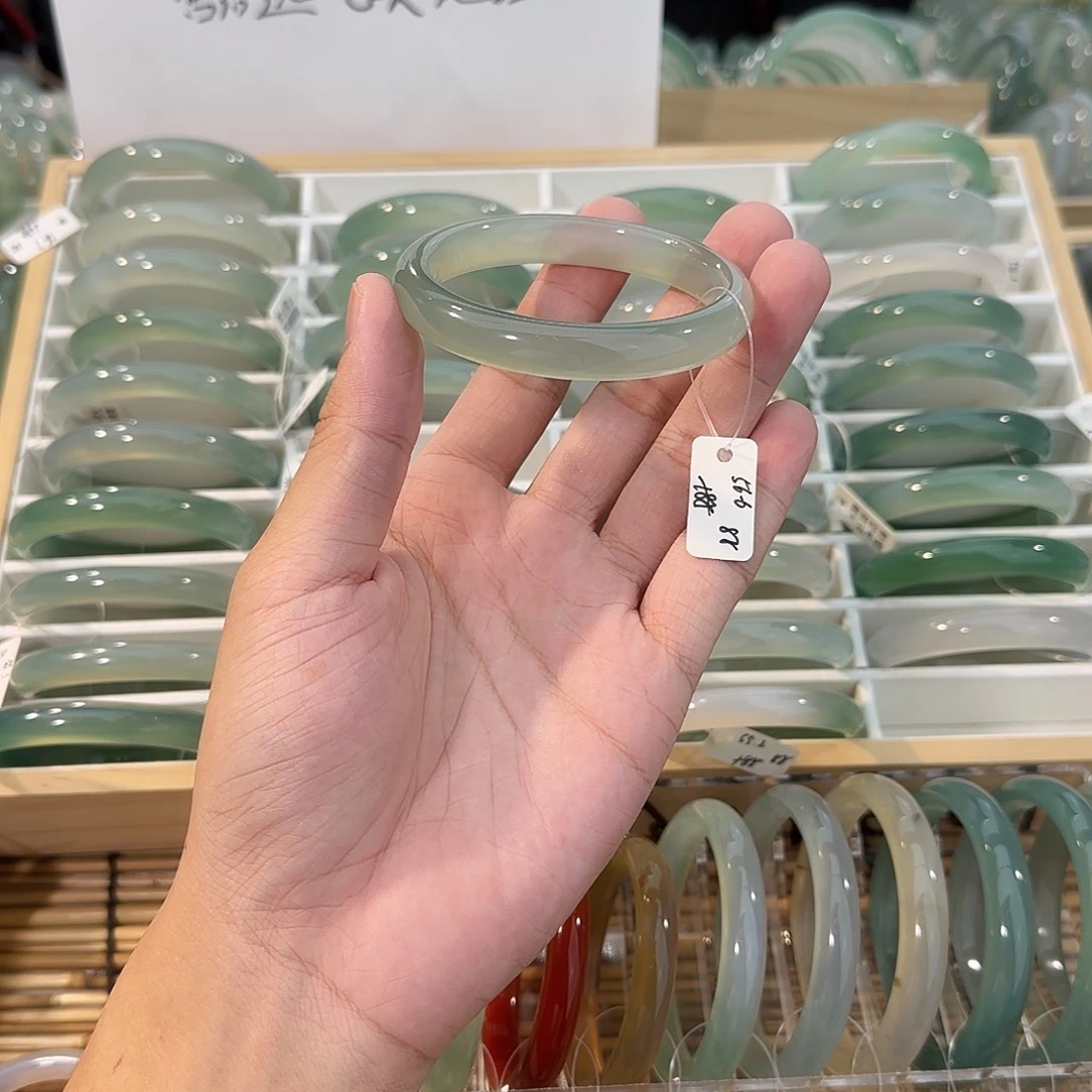 玛瑙/玉髓未镶嵌手镯圈口56.6