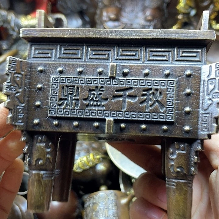 全是铜铜铜器铜器