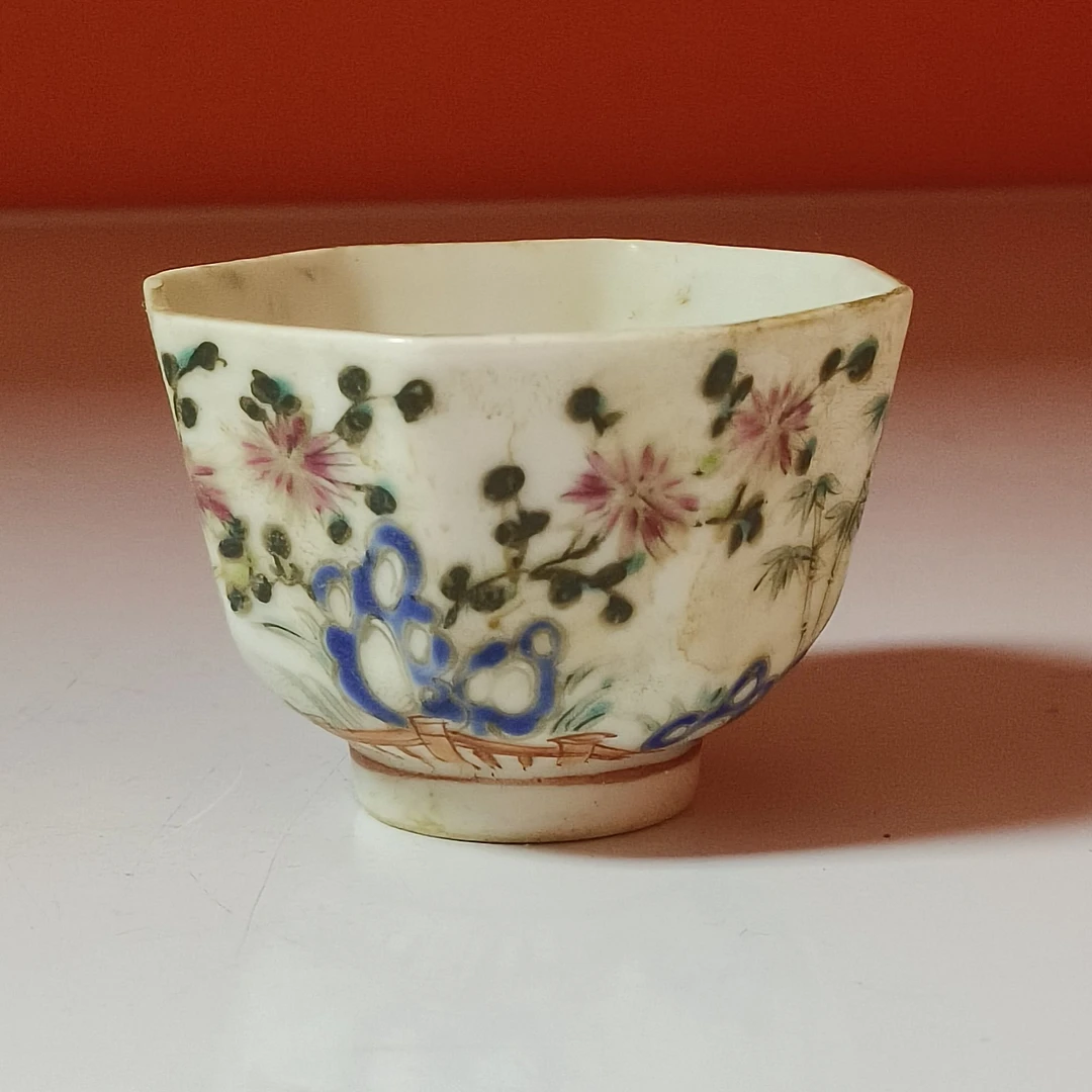 清晚期 洞石菊花八棱杯