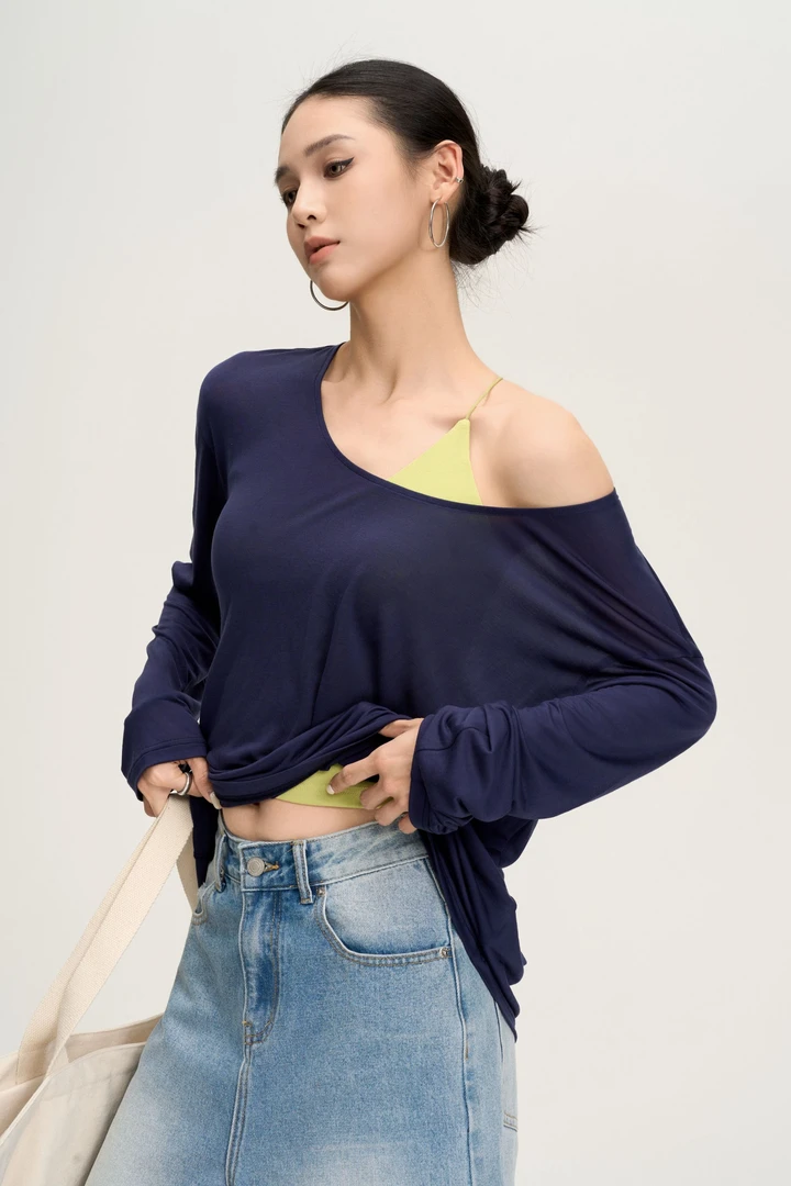 杨九七 夏季凉感针织时尚斜肩防晒长袖条纹休闲通勤T恤短款 7499