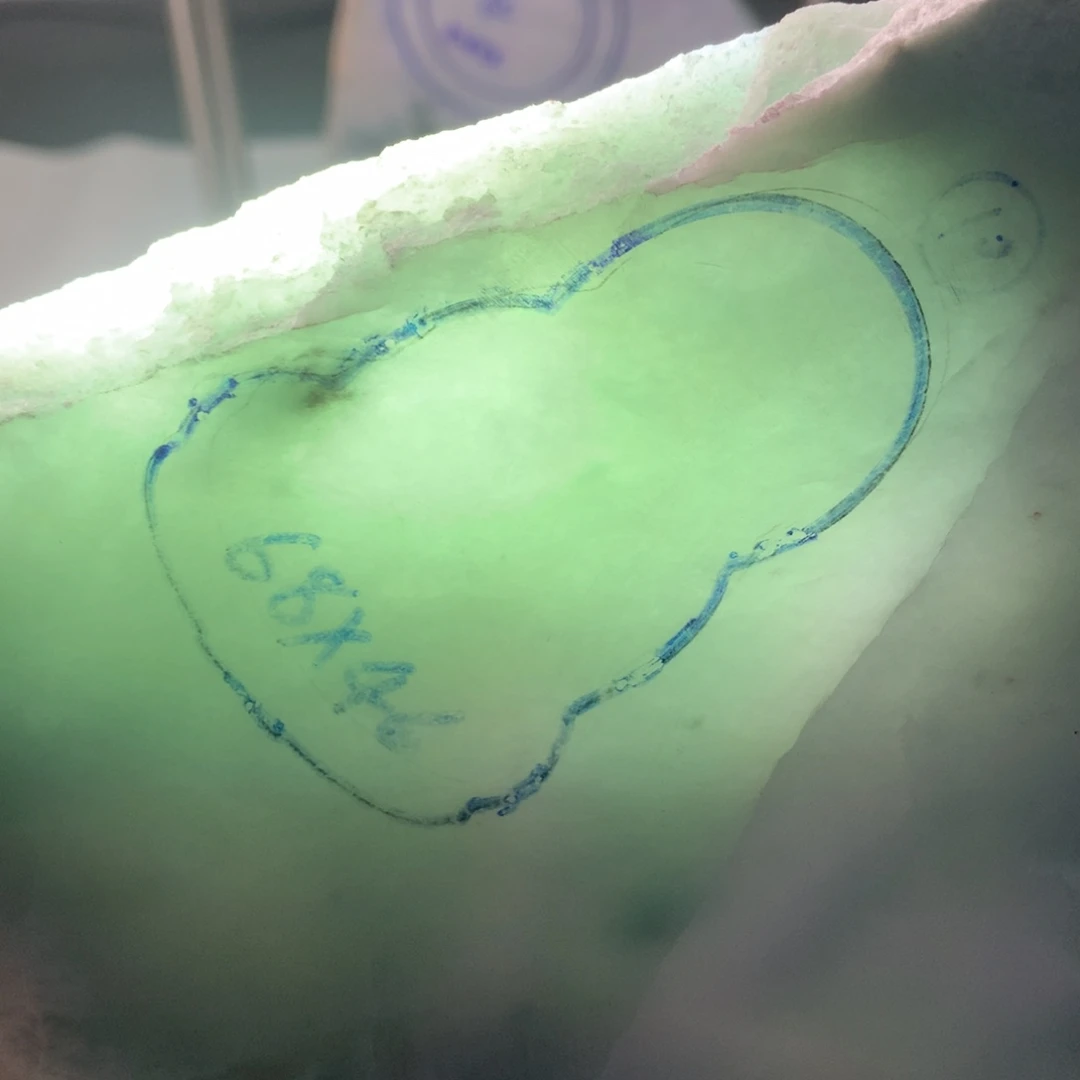 定制翡翠未镶嵌翡翠裸石