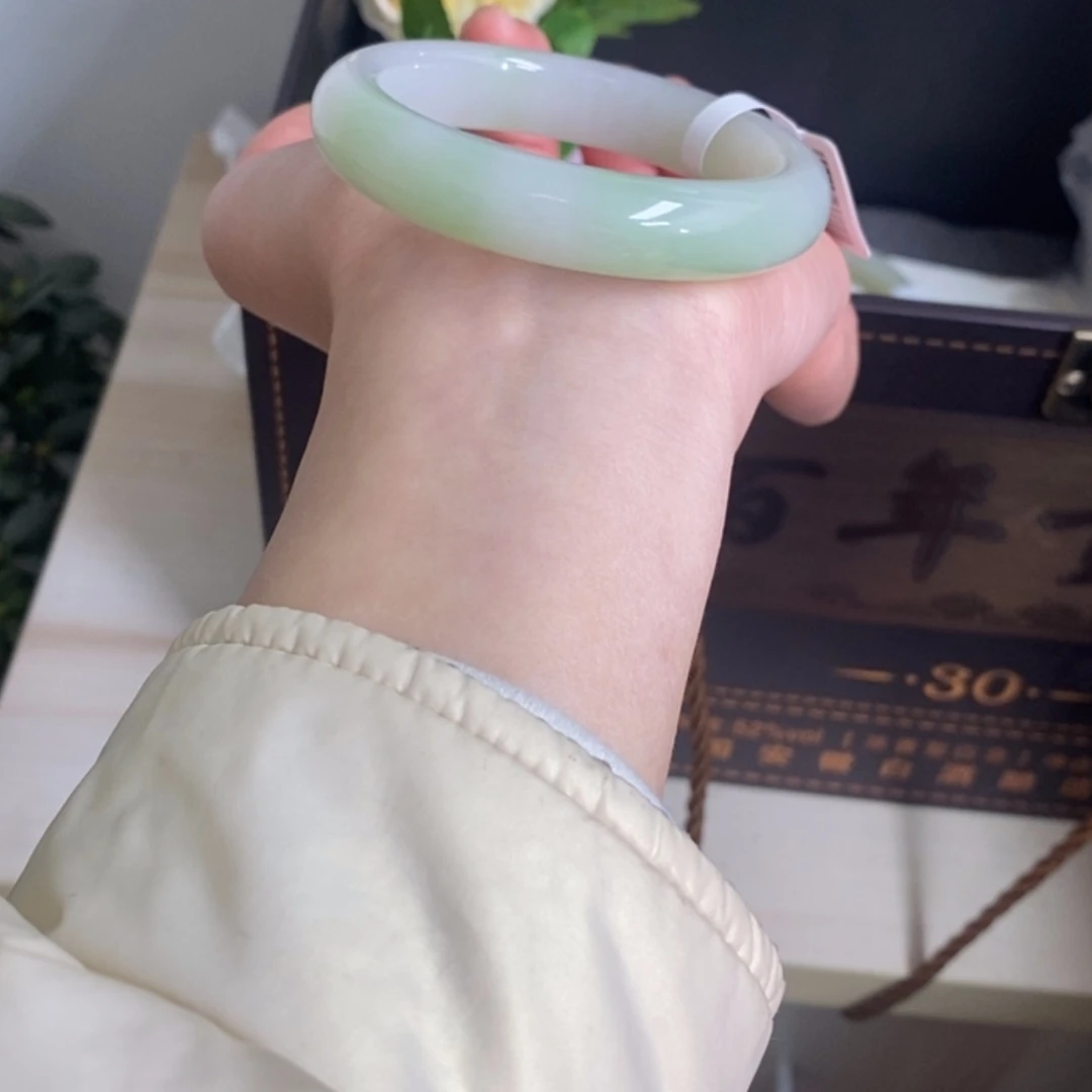 【闪购商品】和田玉手镯未镶嵌