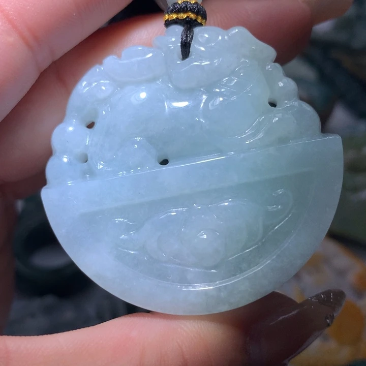 翡翠未镶嵌颈饰保真天然A货翡翠