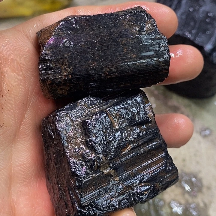 ***紫晶未镶嵌大型摆件（非配饰）