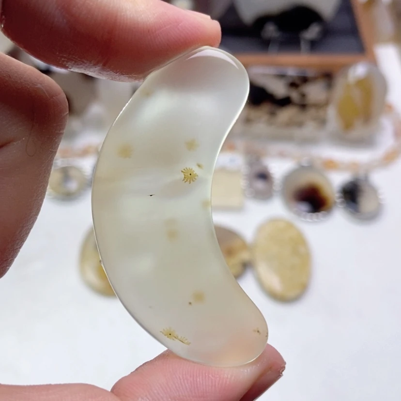 【闪购商品】玛瑙/玉髓颈饰未镶嵌