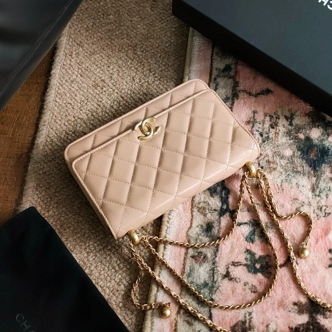95新 Chanel/香奈儿 Azul- Chanel 奶茶色woc双金珠链条包 35191