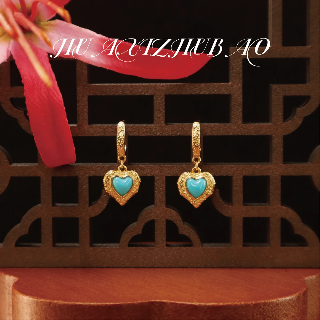 星望 I 美松心形S925银镶嵌耳环5mmK414401