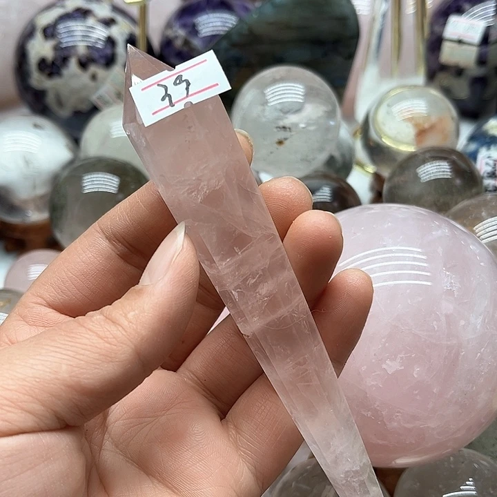 芙蓉石76克粉水晶权仗未镶嵌