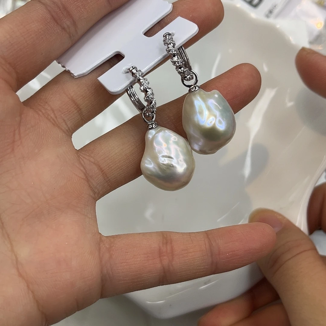 淡水珍珠耳饰合金