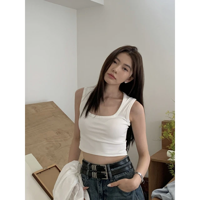 Halo Luu 遮副乳修身U领白色吊带打底背心女夏显瘦短内搭无袖上衣