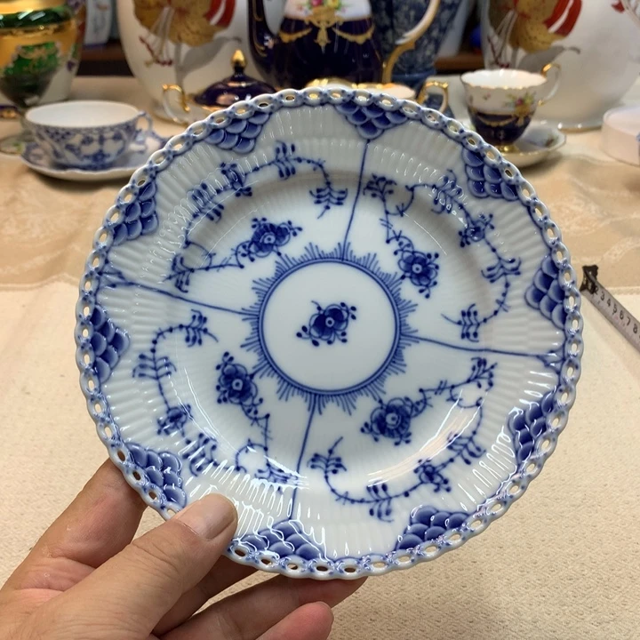 紫砂金瓷阁精品瓷器店