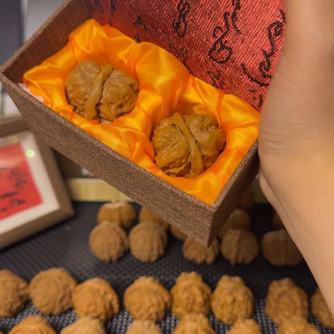 面***实文玩核桃吊坠蛤蟆