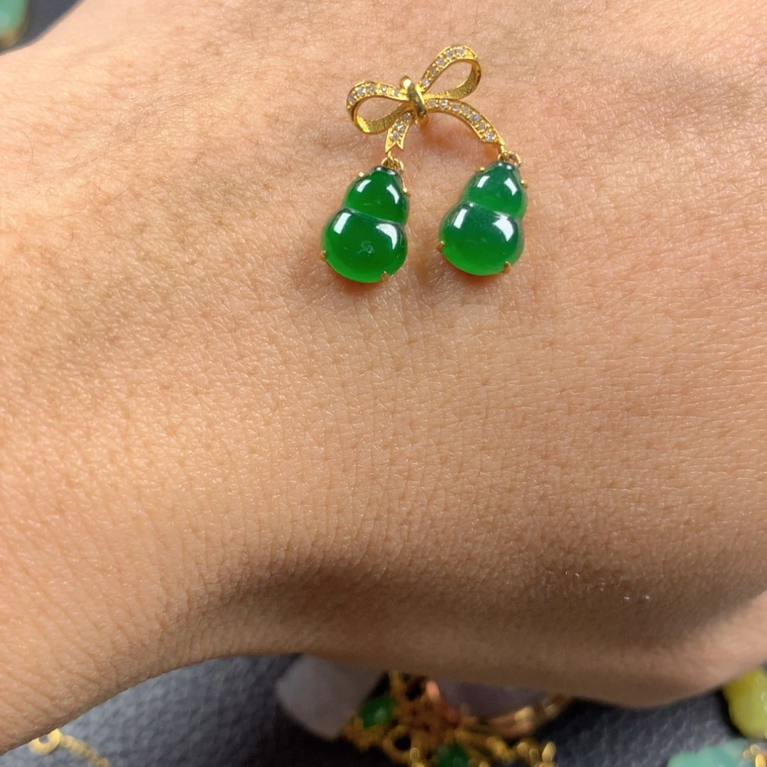 【闪购商品】翡翠颈饰18K金镶嵌翡翠