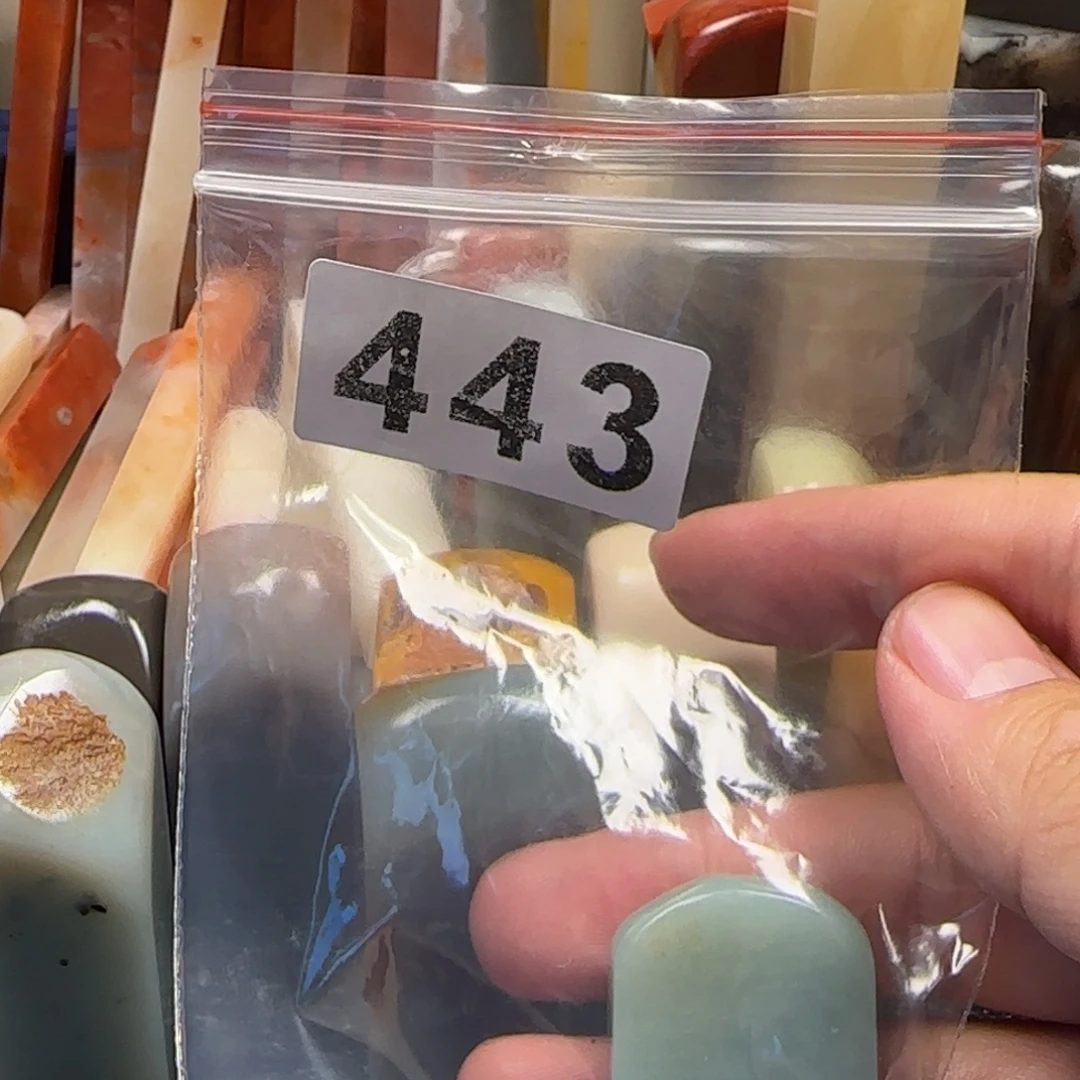 迷***薇老挝石老挝