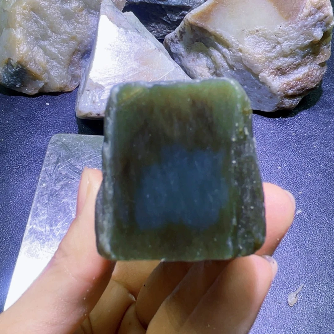 未镶嵌和田玉珠宝半成品