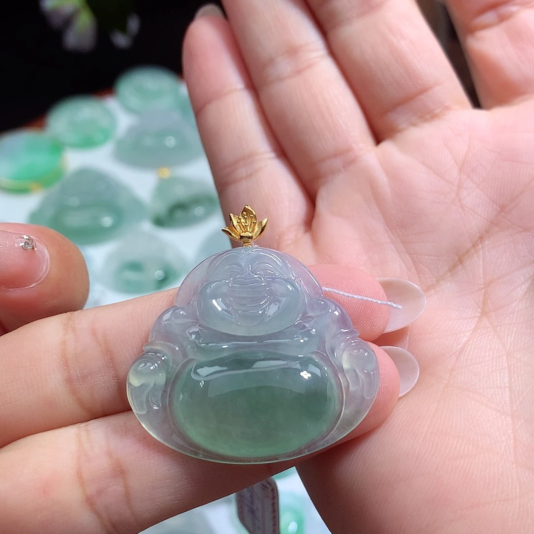 翡翠未镶嵌颈饰佛公