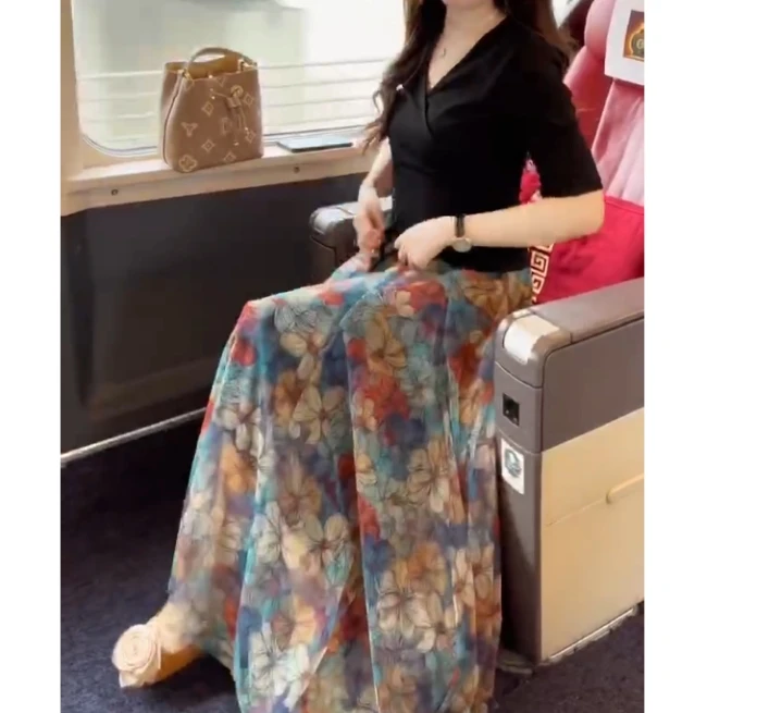 时尚潮流百搭精品女装zsx29267