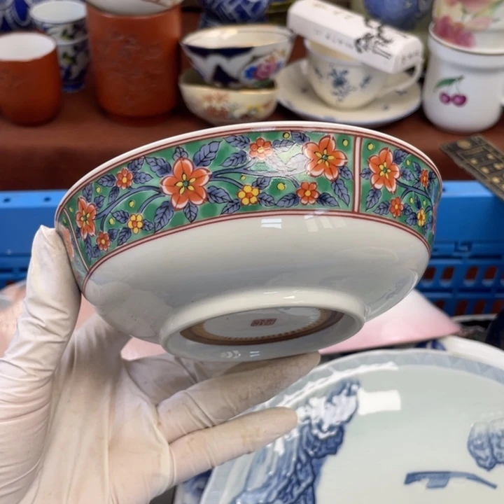 他家瓷器真美…开播了