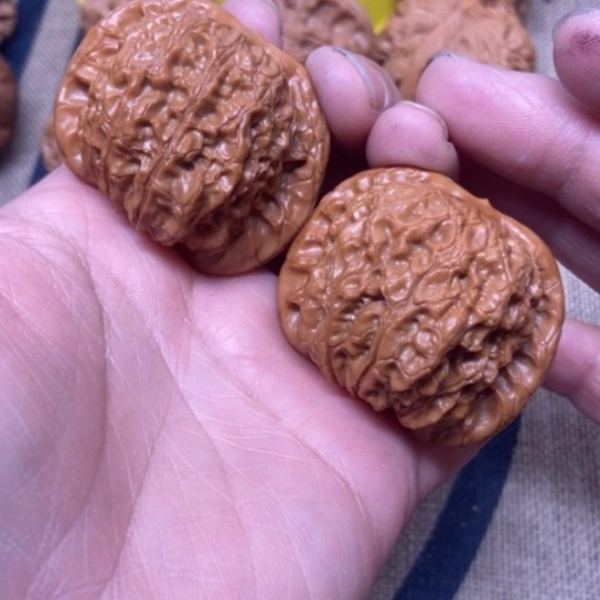 吊坠文玩核桃血麒麟