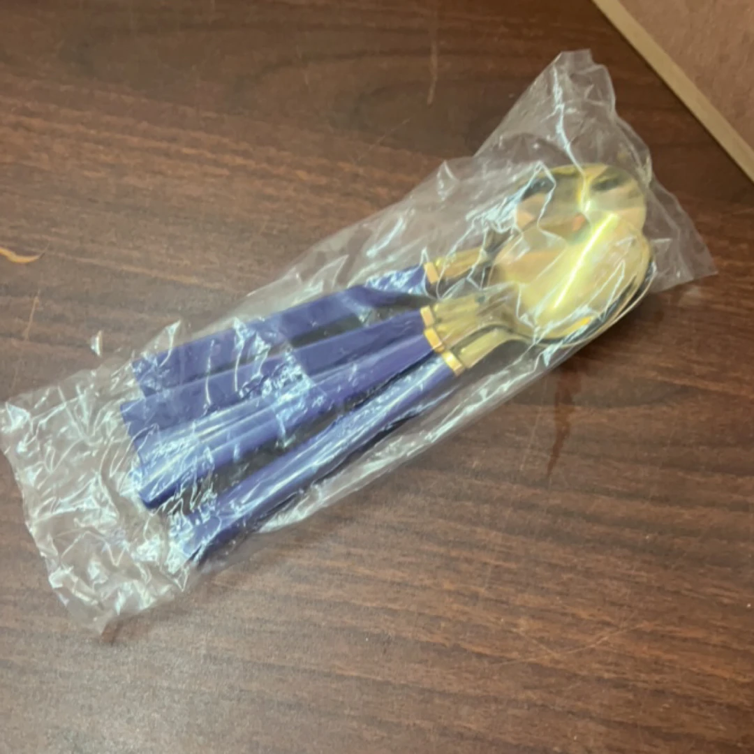 玲珑堂精品瓷器5只 2046